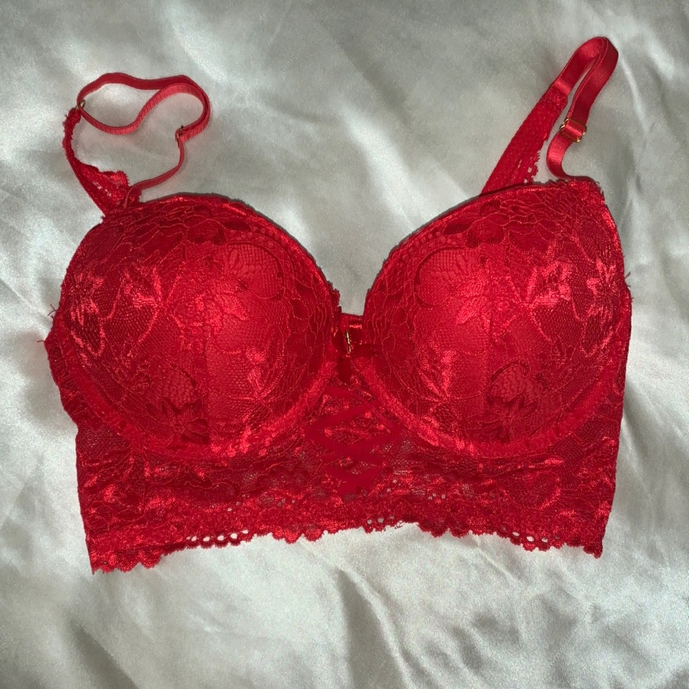 Red lacey bra